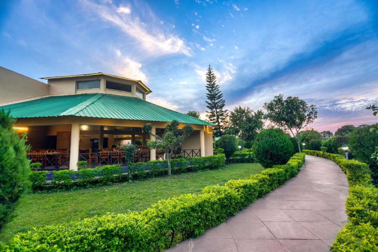 Tusk And Roar Corbett Resort, Jim Corbett Ramnagar (Uttarakhand) Exterior foto